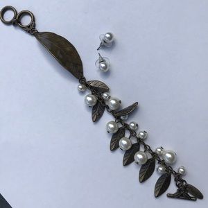 Bracelet and earrings